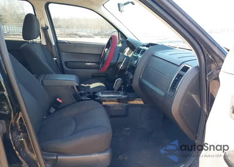 2008 Mazda Tribute I Sport z USA, uszkodzony, nr VIN 4F2CZ02Z68KM31828